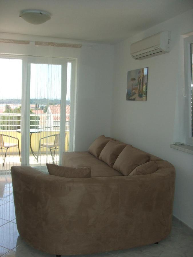 Apartments Diva Novalja Quarto foto